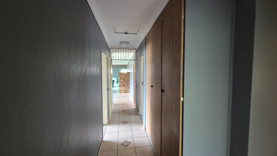 4 Bedroom Property for Sale in Roodia Free State